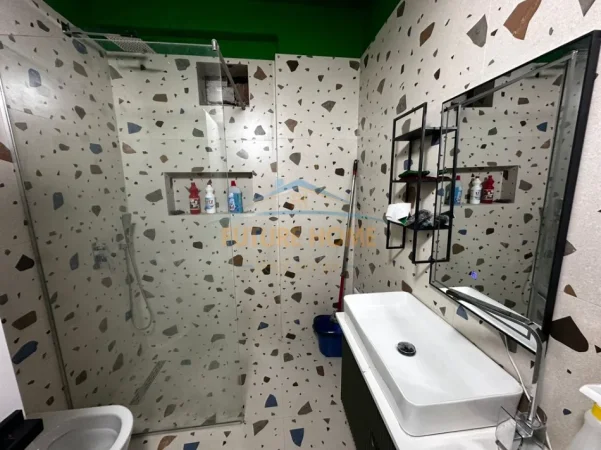 Tirane, jepet me qera apartament 2+1 Kati 5, 68 m² 500 € (ASTIR)