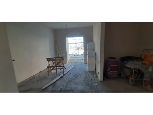 Pogradec, shitet apartament 1+1 Kati 0, 80 m² 87.700 € (Rruga Sul Starovari ,Pogradec)