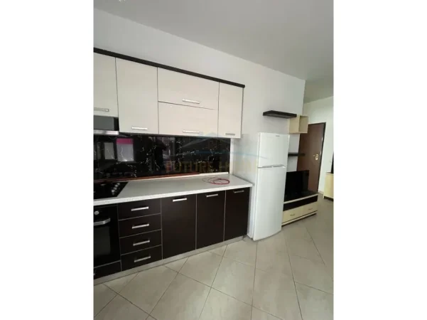 Tirane, jepet me qera apartament 2+1 Kati 6, 61 m² 350 € (Unaza e Re prane Kompleksit Fratari)