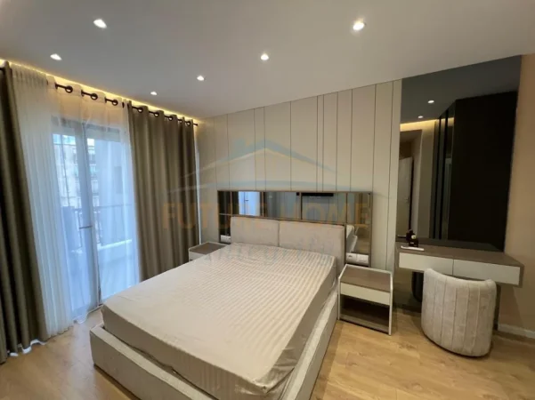 Tirane, shitet apartament 2+1+2+PARKIM , Kati 3, 117 m² 370.000 € (RRUGA E DURRSIT)