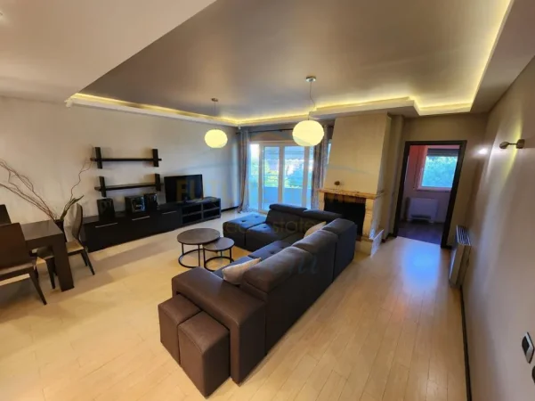 Tirane, jepet me qera apartament 2+1+Depo Kati 4, 163 m² 750 € (Kodra e Diellit, Rruga Xhon Kenedi.)