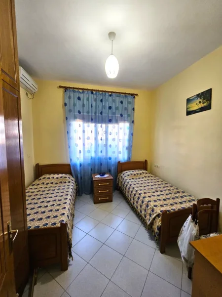 Fier, shitet apartament 2+1+Ballkon Kati 1, 91 m² lagja 8 Shkurti