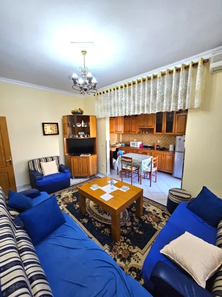 Fier, shitet apartament 2+1+Ballkon Kati 1, 91 m² lagja 8 Shkurti