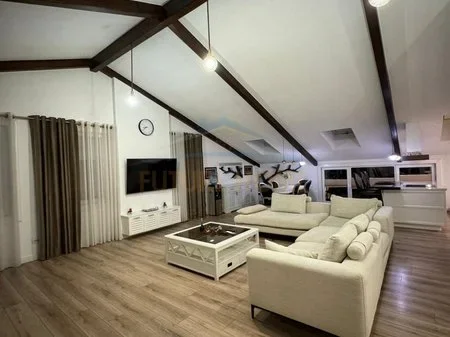 Tirane, jepet me qera apartament 3+1 Kati 3, 113 m² 2.000 € (TEG)