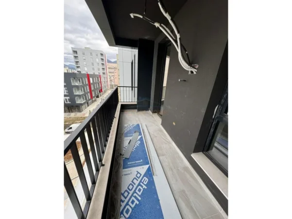 Tirane, shitet apartament 1+1 Kati 3, 74 m² 150.000 € (Jordan Misja,)