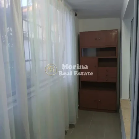 Tirane, jepet me qera apartament 1+1 Kati 1, 80 m² 520 € (Ali Demi)