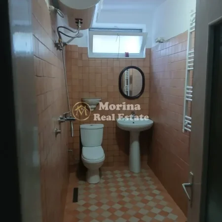 Tirane, jepet me qera apartament 1+1 Kati 1, 80 m² 520 € (Ali Demi)