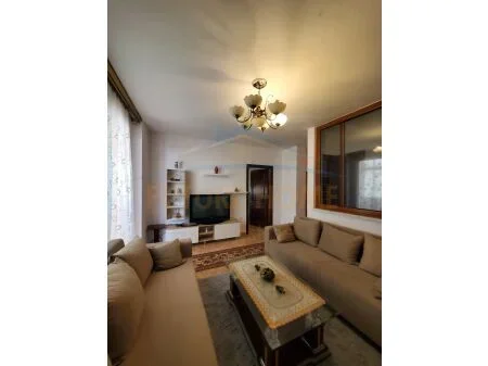 Tirane, jepet me qera apartament 2+1 , 70 m² 550 € (Don Bosko)