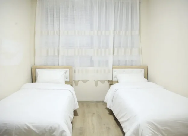 Tirane, jepet me qera apartament 2+1 , 78 m² 600 € (Rruga Jakov Xoxa)