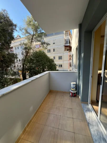 Tirane, shitet apartament 2+1 Kati 1, 91 m² 135.000 € (Fresku)