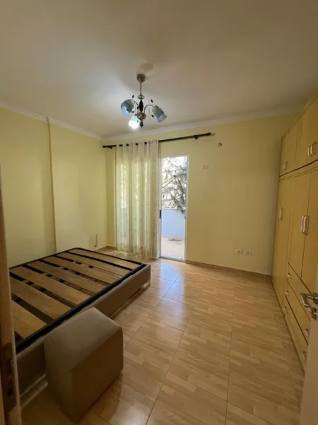 Tirane, shitet apartament 2+1 Kati 1, 91 m² 135.000 € (Fresku)