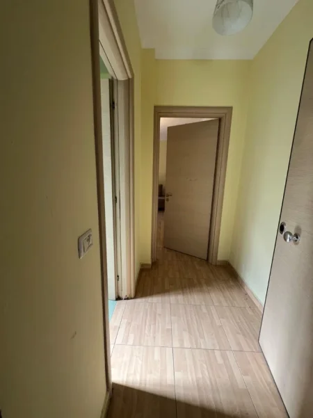Tirane, shitet apartament 2+1 Kati 1, 91 m² 135.000 € (Fresku)