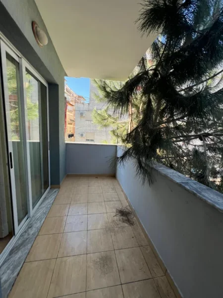 Tirane, shitet apartament 2+1 Kati 1, 91 m² 135.000 € (Fresku)