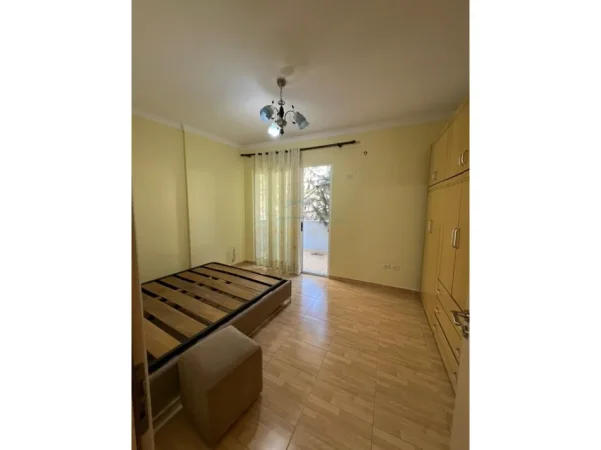 Tirane, shitet apartament 2+1 , 91 m² 135.000 € (Fresk)