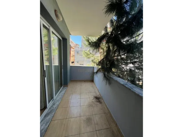 Tirane, shitet apartament 2+1 , 91 m² 135.000 € (Fresk)
