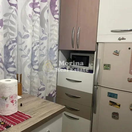 Tirane, jepet me qera apartament 2+1 Kati 4, 65 m² 650 € (Rruga e Kosovareve)