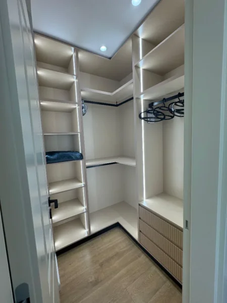 Vlore, shitet apartament 2+1 , 121 m² 280.000 € (Vlore)