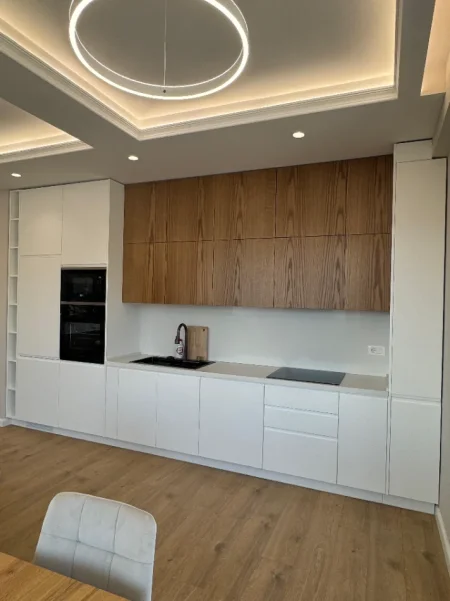 Vlore, shitet apartament 2+1 , 121 m² 280.000 € (Vlore)