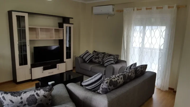 Tirane, jap me qera apartament 2+1 Kati 5, 85 m² 400 € (Mbi Furrë Buke Europa, Qesarak, Fresk, Tiranë.)