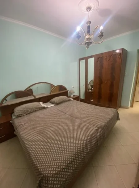 Tirane, jepet me qera apartament 3+1 Kati 2, 106 m² 600 € (Sami Frasheri)