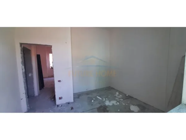 Pogradec, shitet apartament 1+1 Kati 0, 70 m² 76.900 € (Rruga Sul Starovari ,Pogradec)