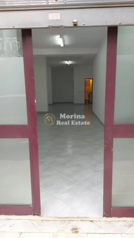 Tirane, jepet me qera ambjent biznesi Kati 0, 70 m² 400 € (Rruga Siri Kodra)