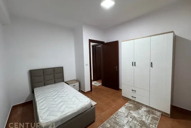 Tirane, jepet me qera apartament 2+1 Kati 3, 80 m² 600 € (Xhamia e Tabakeve)