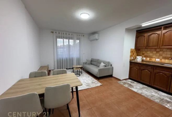 Tirane, jepet me qera apartament 2+1 Kati 3, 80 m² 600 € (Xhamia e Tabakeve)