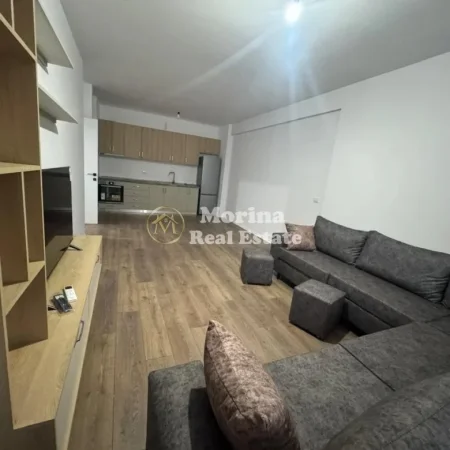 Tirane, jepet me qera apartament 2+1 Kati 5, 80 m² 650 € (Rruga 5 Maji)