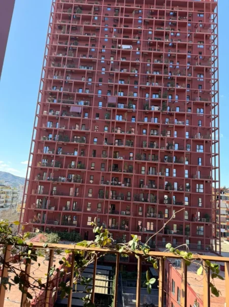 Tirane, jepet me qera ambjent biznesi , 110 m² 1.000 € (RRUGA E KAVAJES)