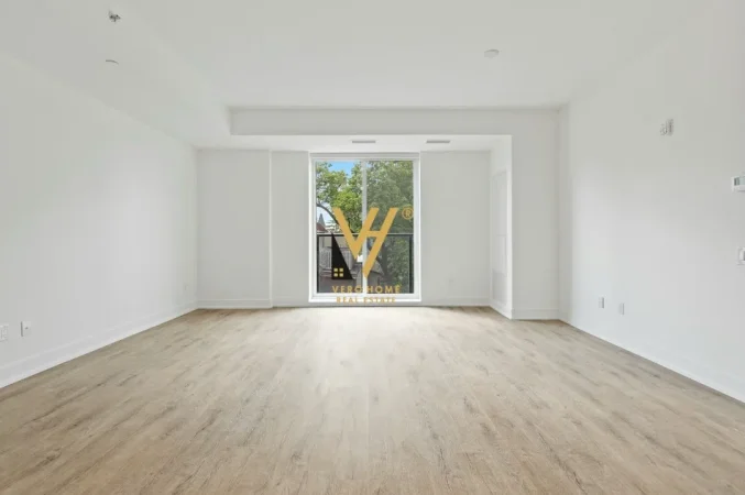 Tirane, jepet me qera zyre Kati 5, 100 m² 1.000 € (KOMUNA E PARISIT)