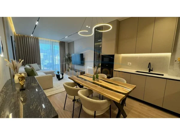 Tirane, jepet me qera apartament 2+1 Kati 5, 116 m² 1.750 € (Mine Peza)