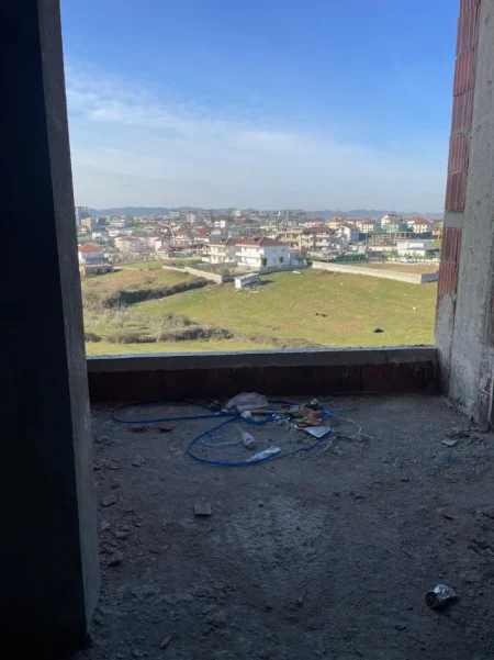 Tirane, shes apartament 2+1+Ballkon Kati 3, 103 m² 92.500 € (Rruga Lefter Talo)