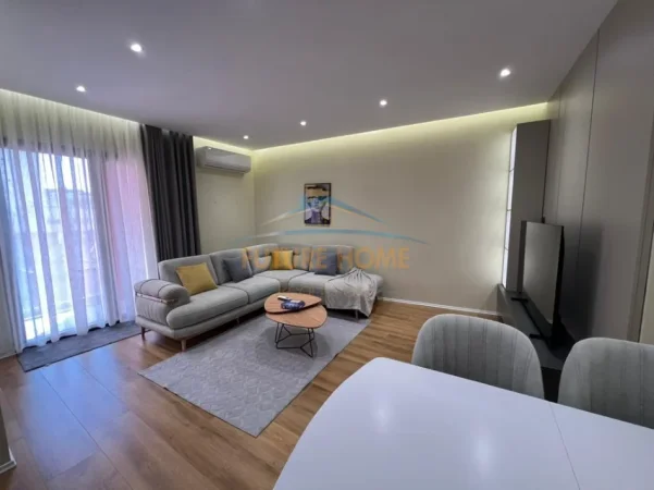Tirane, shitet apartament 1+1 Kati 4, 80 m² 285.000 € 