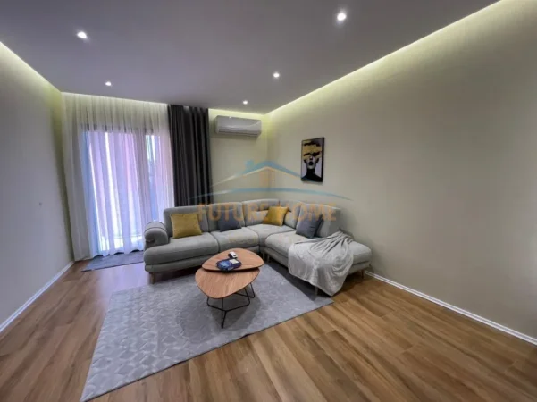 Tirane, shitet apartament 1+1 Kati 4, 80 m² 285.000 € 