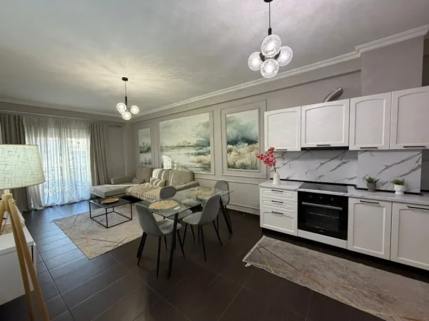 Tirane, shitet apartament 2+1+Ballkon Kati 6, 120 m² 270.000 €