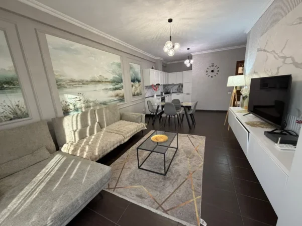 Tirane, shitet apartament 2+1+Ballkon Kati 6, 120 m² 270.000 €