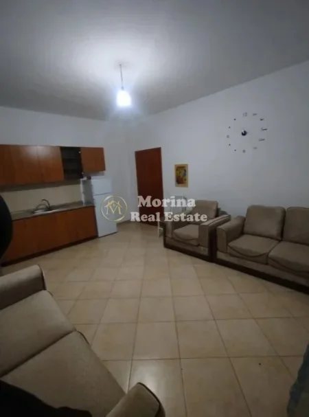 Tirane, jepet me qera apartament 1+1 Kati 1, 60 m² 250 € (Fresku)