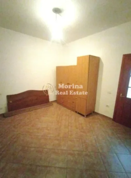 Tirane, jepet me qera apartament 1+1 Kati 1, 60 m² 250 € (Fresku)