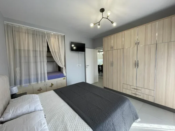 Tirane, jepet me qera apartament 1+1 Kati 7, 75 m² 800 € (Stadiumi Dinamo)