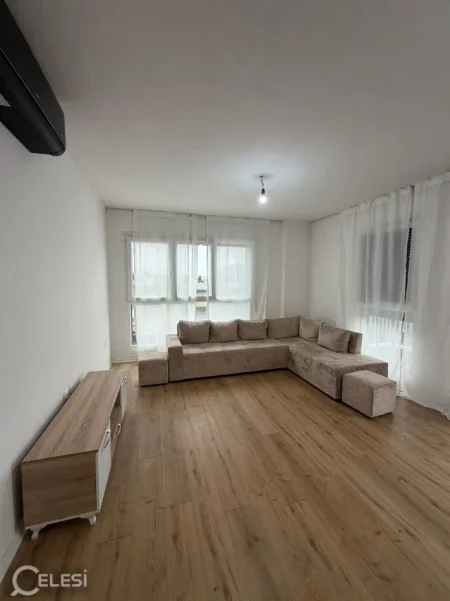 Tirane, jepet me qera apartament 2+1+Ballkon Kati 2, 98 m² 600 € (DON BOSKO)