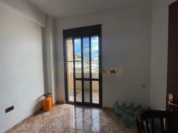 Durres, shitet apartament 3+1+Ballkon Kati 5, 124 m² 120.000 € 