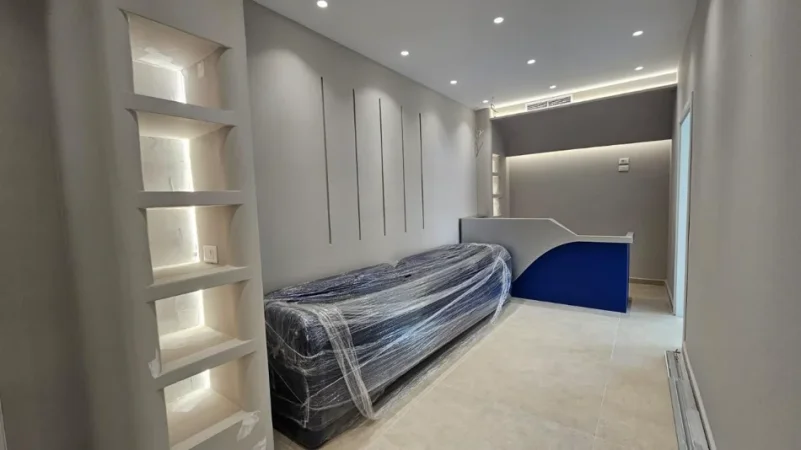 Tirane, jepet me qera zyre Kati 1, 150 m² 2.500 € (Kika 2)