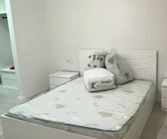 Tirane, jepet me qera apartament 1+1+Ballkon Kati 3, 550 € 