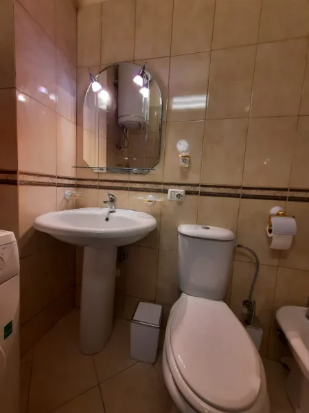 Tirane, jepet me qera apartament 2+1 Kati 2, 90 m² 630 € (KOPSHTI ZOOLOGJIK)