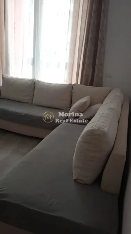 Tirane, jepet me qera apartament 1+1 Kati 5, 60 m² 400 € (Univers City)