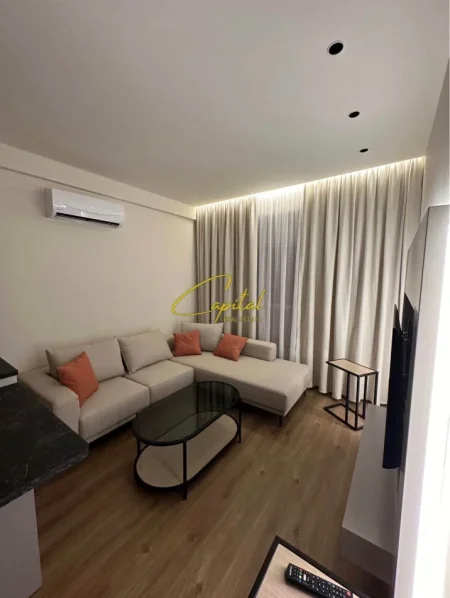 Tirane, jepet me qera apartament 1+1 Kati 7, 55 m² 550 € (ALI DEMI)