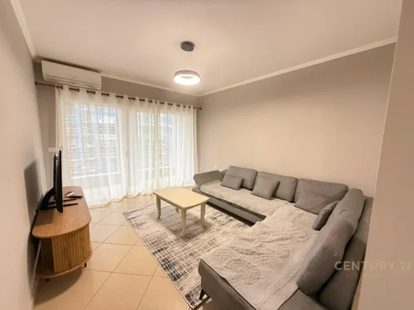 Tirane, jepet me qera apartament 2+1 Kati 2, 99 m² 650 € (Don Bosko)