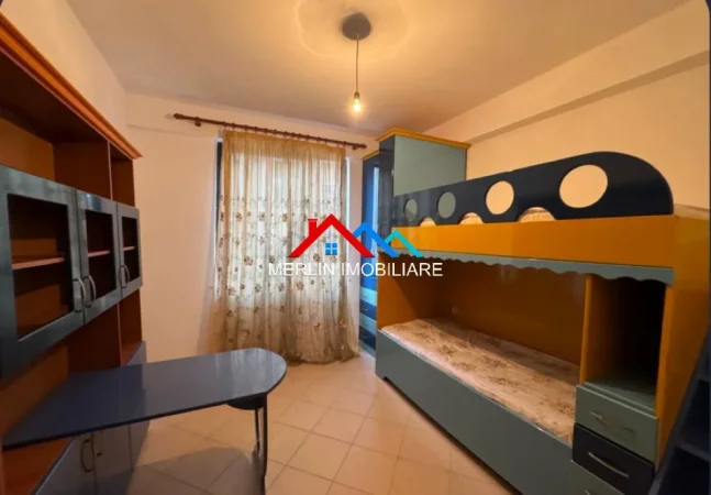 Tirane, jepet me qera apartament 2+1+Ballkon Kati 3, 85 m² 467 € (RRUGA 3 DESHMORET,YZBERISHT)