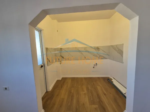 Tirane, shitet apartament 1+1 Kati 5, 58 m² 95.000 € 